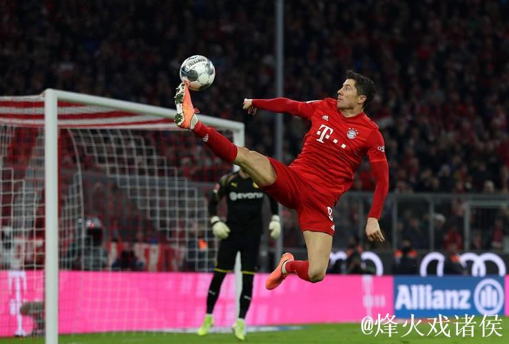 聚勒:莱万状态绝佳 本赛季进球有望突破30个 聚勒:莱万状态绝佳 本赛季进球有望突破30个