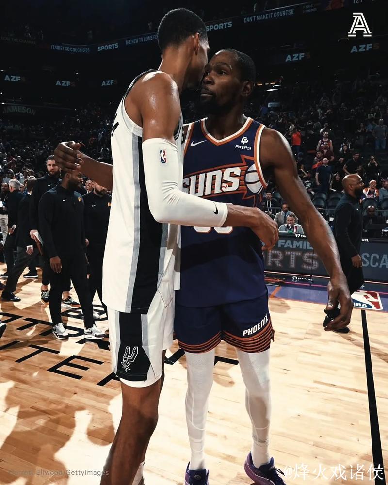 文班亚马30分复出难救主，阿尔达马关键盖帽助灰熊击败马刺